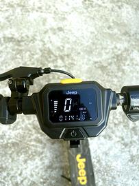 Monopattino elettrico Jeep Adventure