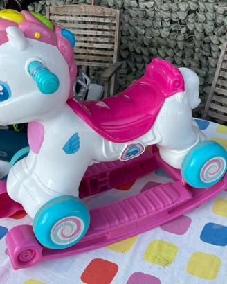 Unicorno cavalcabile Fsher-Price 3-1