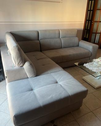 Divano  2 posti+ chaise longue+pouf  contenitore