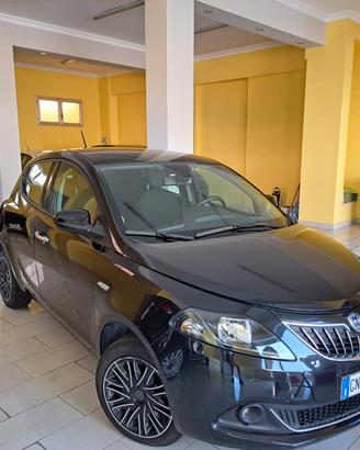Lancia Ypsilon 1.0 FireFly 5 porte S&S Hybrid Gold