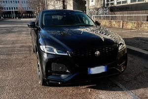 Jaguar F Pace P400