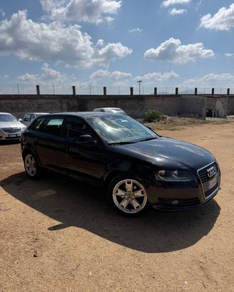 Audi A3 SPB 1.6 TDI 105 CV CR Ambition