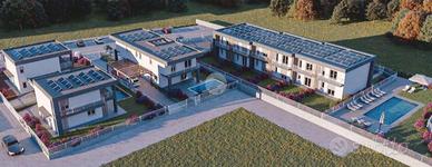 VILLA A SCHIERA A MANERBA DEL GARDA