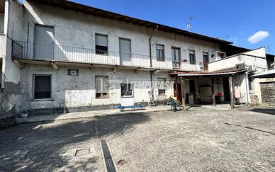 VILLA BIFAMILIARE A MAGNAGO