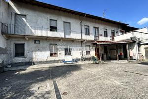 VILLA BIFAMILIARE A MAGNAGO