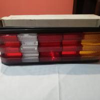 plastica posteriore Mercedes 190 destro 