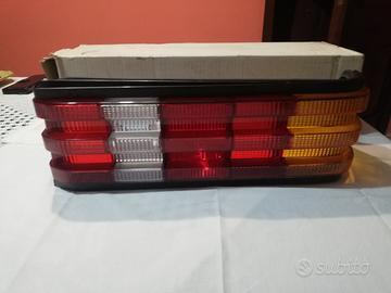 plastica posteriore Mercedes 190 destro 