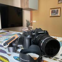 Olympus E-M1 II + BG + 12-40 f/2.8 + Flash FL-900R