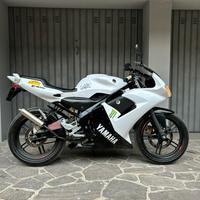 Yamaha TZR50 leggi