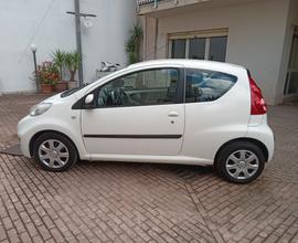 Peugeot 107 1.0 Plaisir