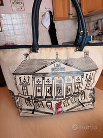 Shopping bag Love Moschino, stampa palazzo Vintage