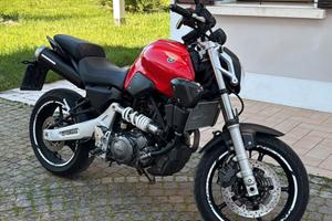 MT03 660