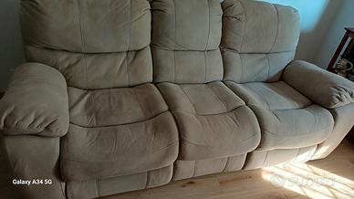 Divano 3 posti con recliner  manuali funzionanti