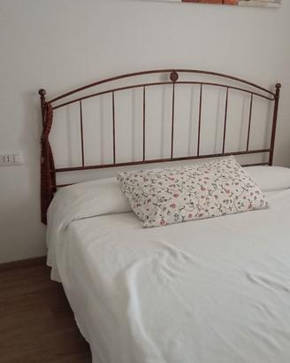 Letto matrimoniale in ferro battuto