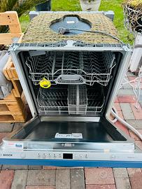 LAVASTOVIGLIE BOSCH DA INCASSO CLASSE A+++