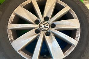 Cerchi in lega e gomme termiche  Volkswagen audi