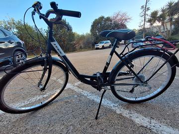  BICI USATA POCHISSIMO ITEK
CON LUCI ANTERIOR