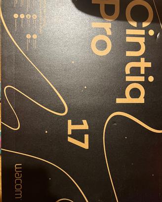 Wacom Cintiq Pro 17  con stand incluso