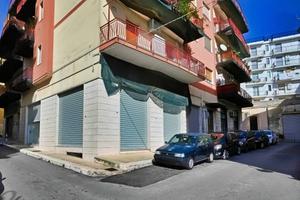 Magazzino a Putignano, via Alcide De Gasperi