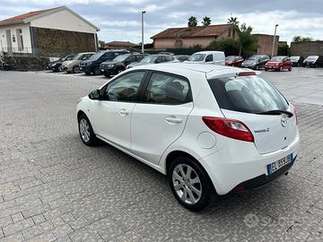 Mazda 2 2a serie