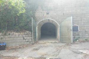 Locale situato interno grotta