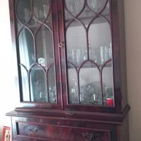 vetrina piuma di mogano