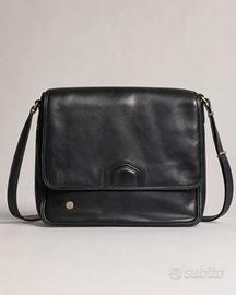 Borsa a spalla vintage nera con patta e doppia chi