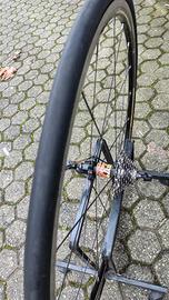 ruote in lega con mozzo cuscinetto mavic