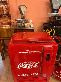 Ghiacciaia coca cola