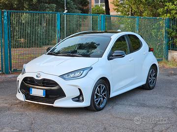Toyota Yaris Hybrid Lounge 1.5 116 CV e-CVT