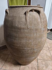 Anfora gigante antica