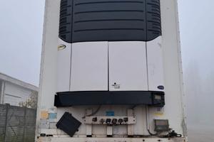 Semirimorchio Schmitz refrigerato con sponda