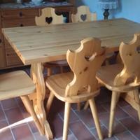 tavolo in pino massiccio