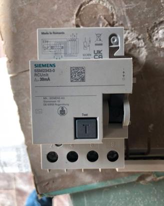 Blocco differenziale Siemens 5SM2343-0 4P 40A 30mA