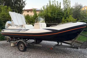 Gommone Zar 53 motore Honda 135 cv