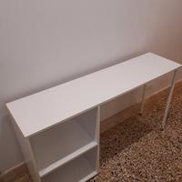 scrivania con libreria scaffale laterale smontata