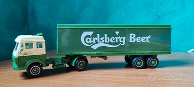modellino truck Mercedes Carlsberg Beer
