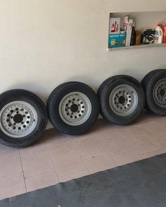 Cerchi e gomme suzuki samurai/vitara
