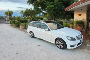 MERCEDES CLASSE C 220 MOTORE NUOVO 