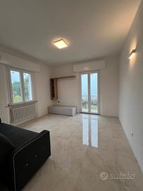 Elegante quadrilocale panoramico - ristrutturato