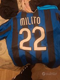 maglietta milito