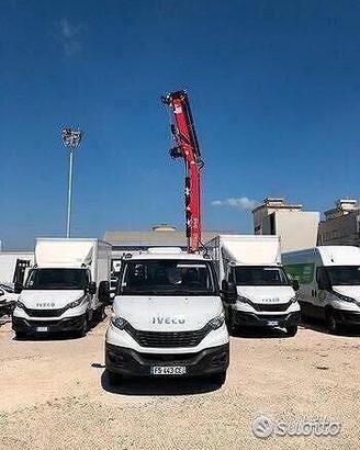 IVECO DAILY 35C16 cassone fisso con gru