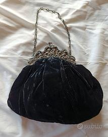 Pochette vittoriana