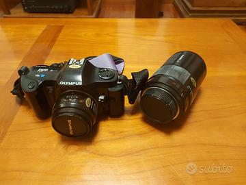 Macchina fotografica vintage Olympus OM 101