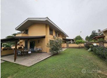 Porzione di casa a Roma (RM)