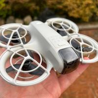 Dji Neo self fly drone +hub ricarica+charger