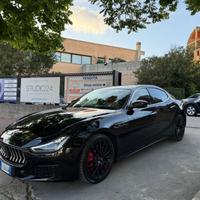 Maserati Ghibli RIBELLE V6 Diesel Bi-Color