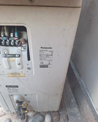 Panasonic Condizionatore 12000 btu usato R410