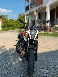 Ktm duke 125