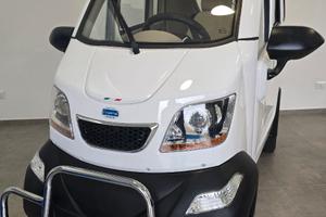 Auto elettrica 4 ruote senza patente mini car